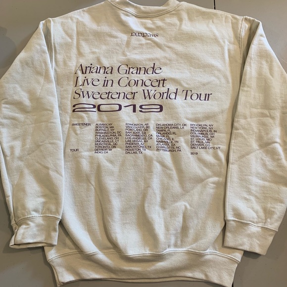 NEW SOLD OUT Ariana Grande Sweetener Tour Crewneck - Picture 3 of 7